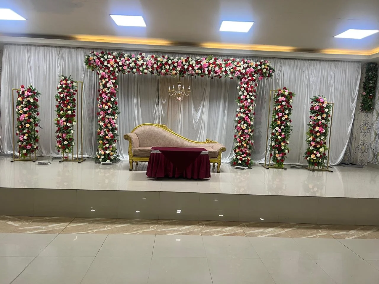 Deep Sagar Hotel Restaurent & Bar