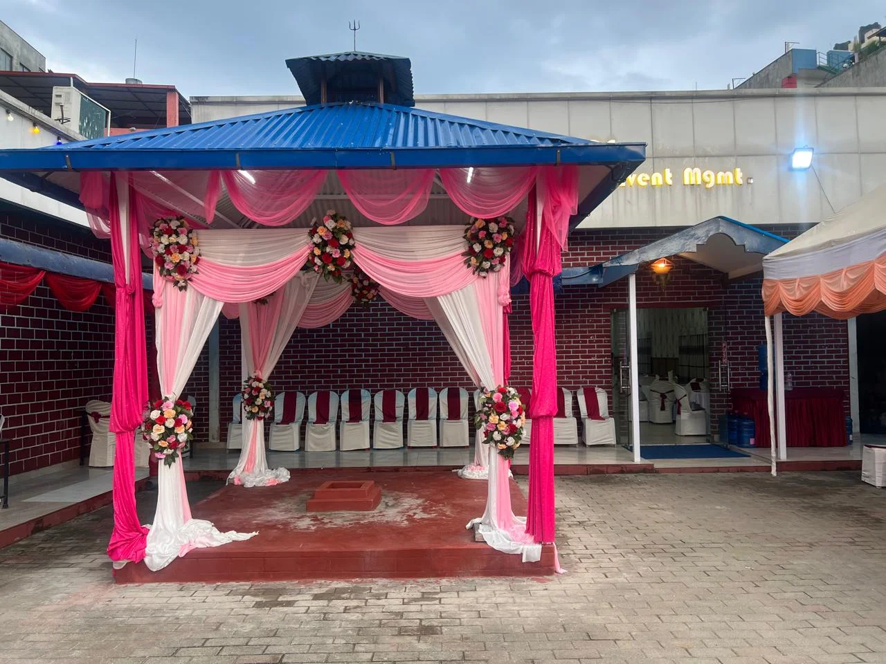 Deep Sagar Hotel Restaurent & Bar