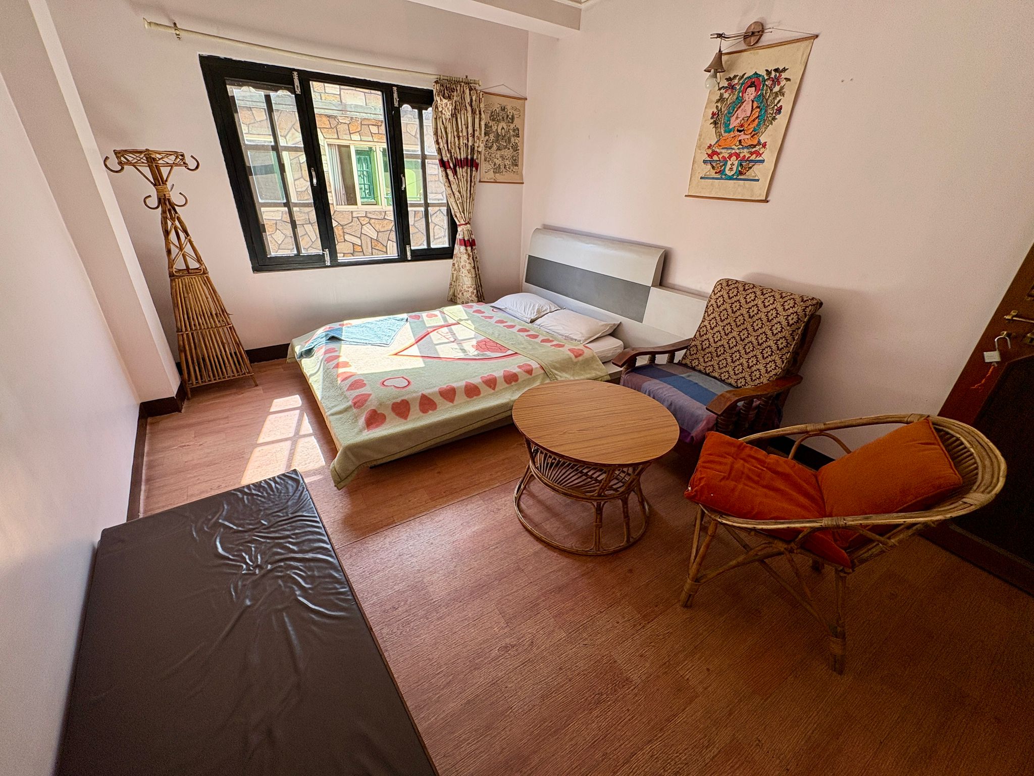 single bed room